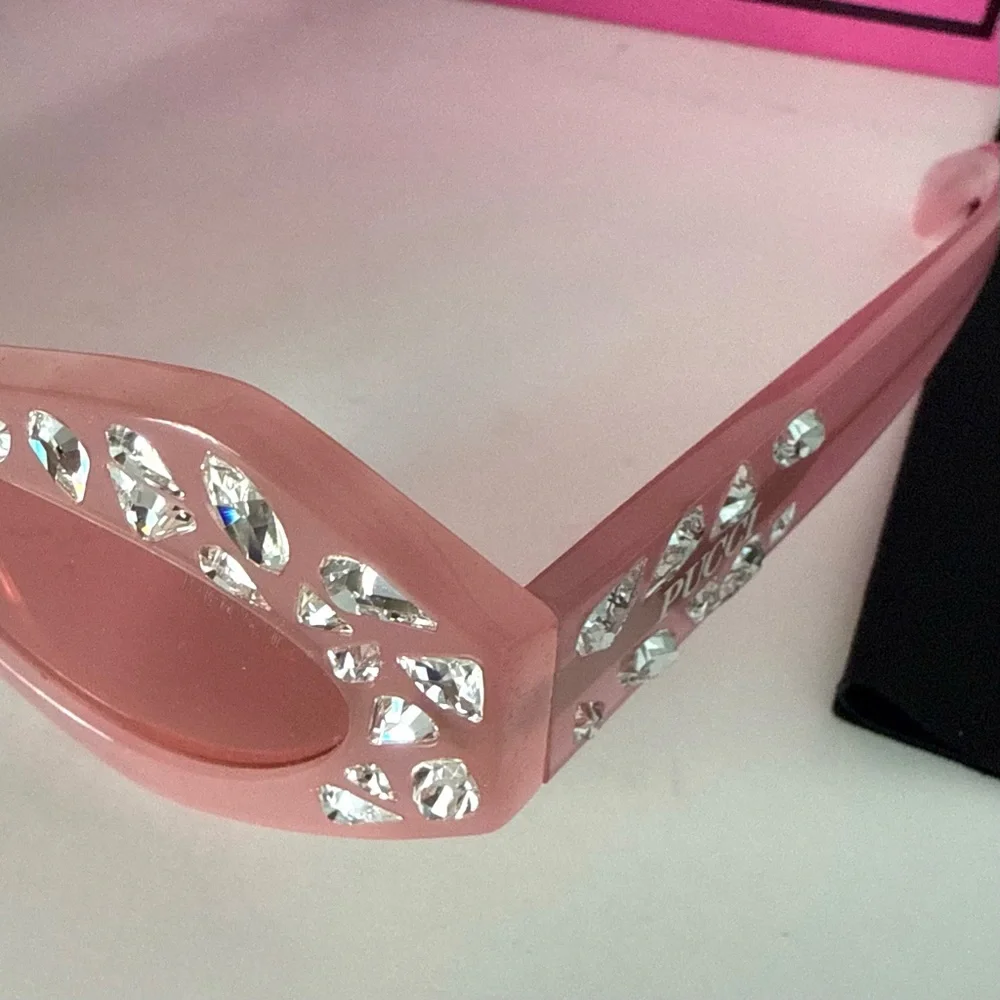 NEW Emilio PUCCI Limited Edition Pink Crystal Embellished Cat Eye Sunglasses